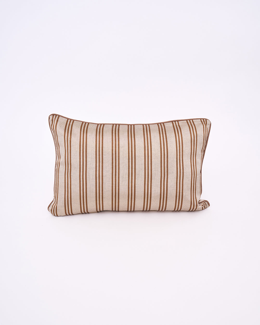 İPEK KUTNU EL DOKUMASI BİYELİ DEKORATİF YASTIK – Bej/Kahve Zefir (30X50 cm)