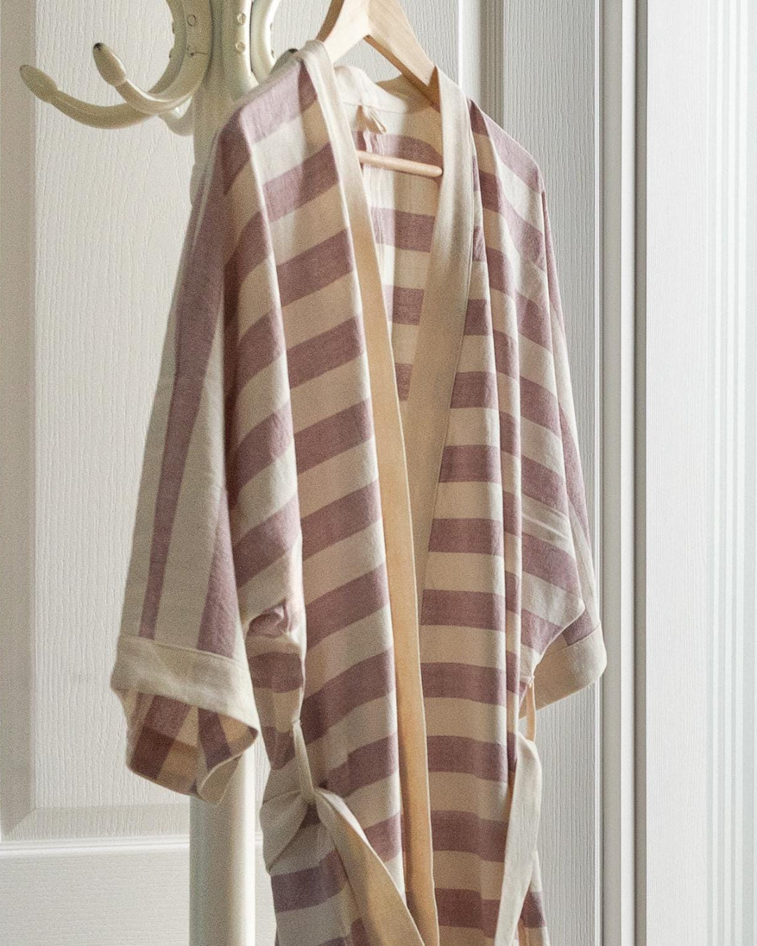 %100 PAMUKLU ŞİLE BEZİ GELENEKSEL EL DOKUMASI KİMONO BORNOZ – Pembe / Krem (108 cm)